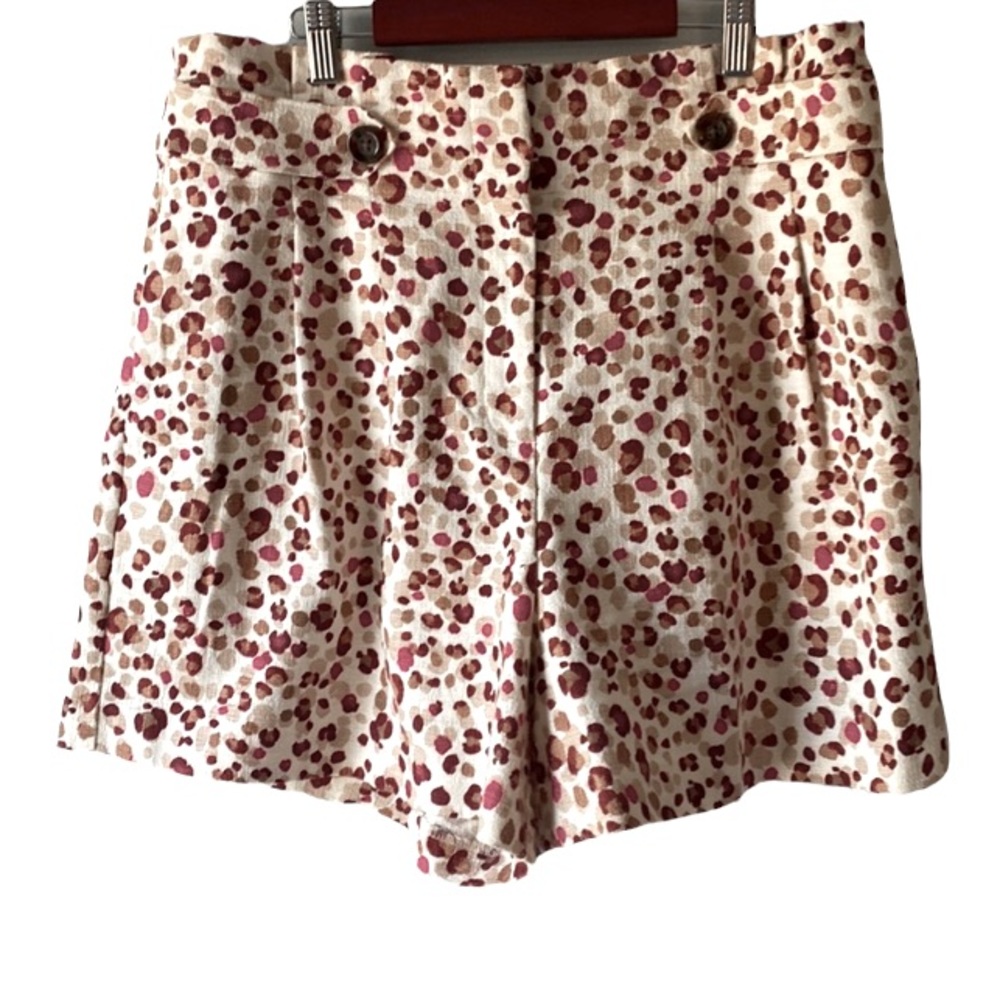 Ann Taylor high rise animal print shorts size 8